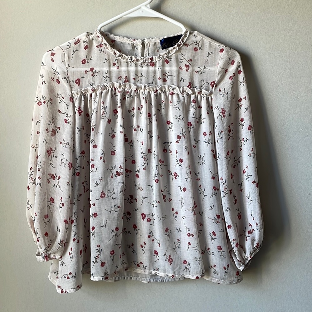 Long sleeve white blouse with cute flower pattern, XS